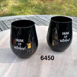 Cobwebs & Cauldrons Halloween Drink Up Witches Wine Glasses and Socks Set NEW